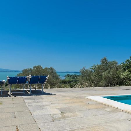 Poloturisticoumbria Rustico Con Piscina Vista Lago Passignano sul Trasimeno Eksteriør billede