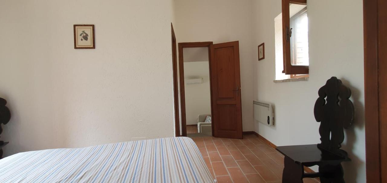 Poloturisticoumbria Rustico Con Piscina Vista Lago Passignano sul Trasimeno Eksteriør billede