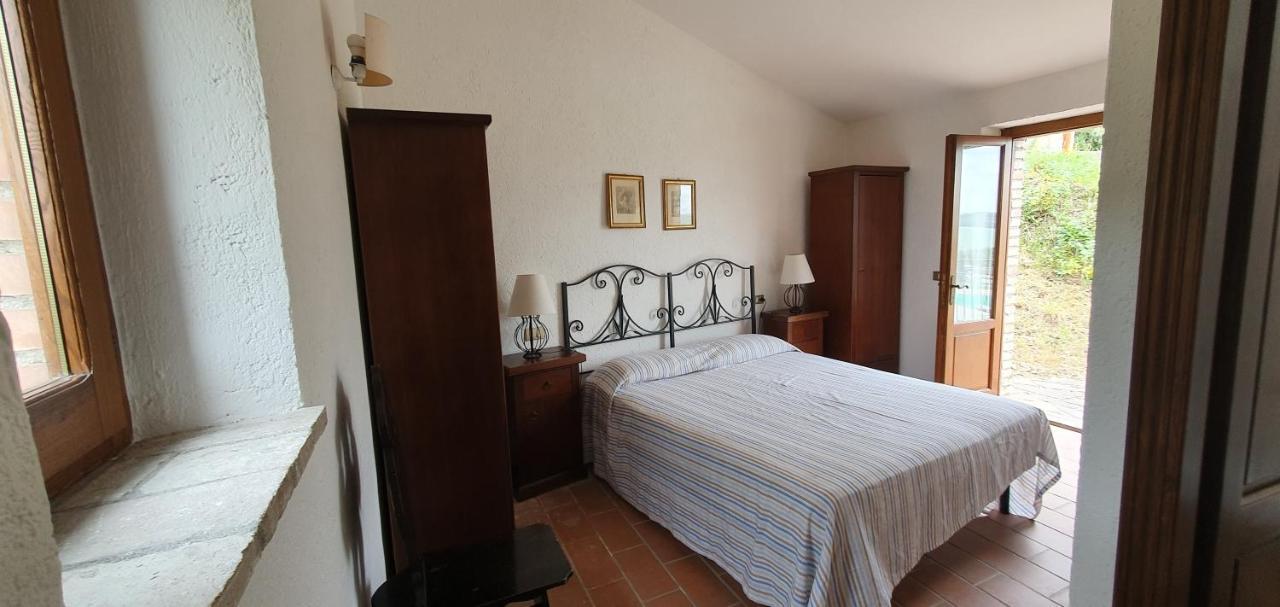 Poloturisticoumbria Rustico Con Piscina Vista Lago Passignano sul Trasimeno Eksteriør billede