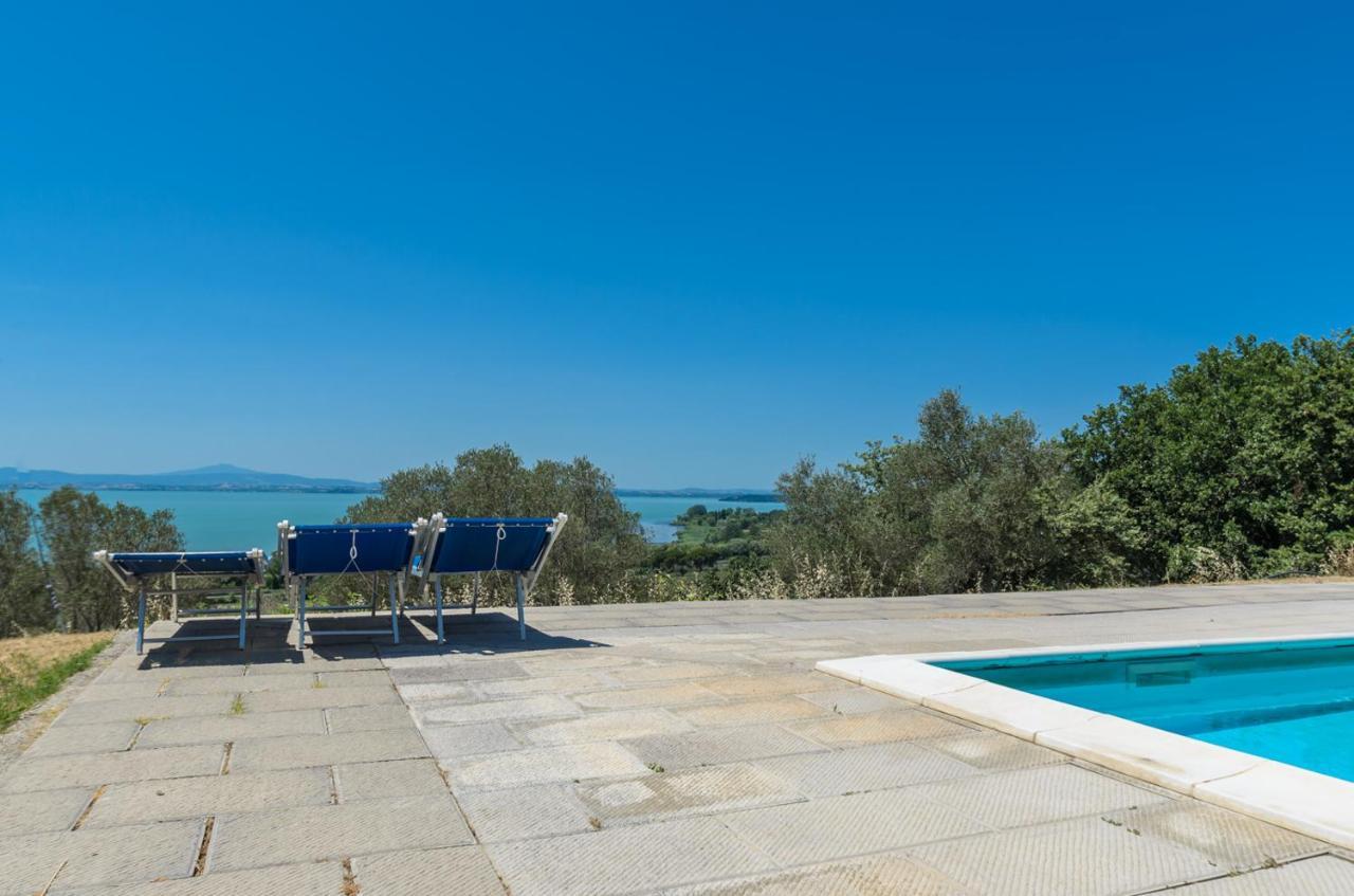 Poloturisticoumbria Rustico Con Piscina Vista Lago Passignano sul Trasimeno Eksteriør billede